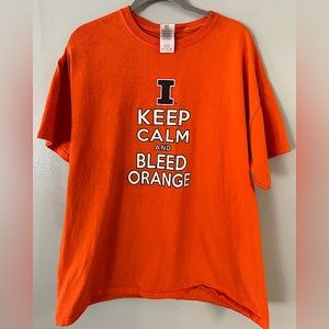 Orange Gildan Keep Calm and Bleed Orange University of Illinois T-shirt Size XL